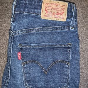 High Rise Skinny Levi’s Jeans